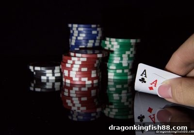 龙王捕鱼深度解读：推牌九与牛牛游戏核心规则对比